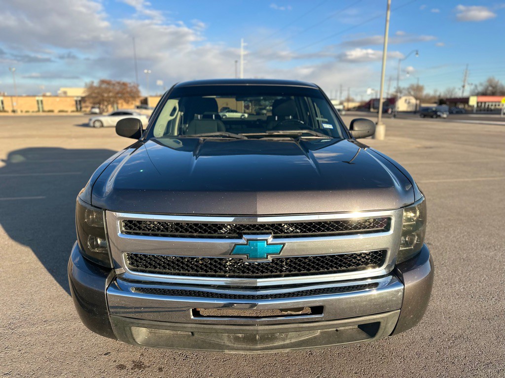 2011 Chevrolet Silverado 1500 Image 2