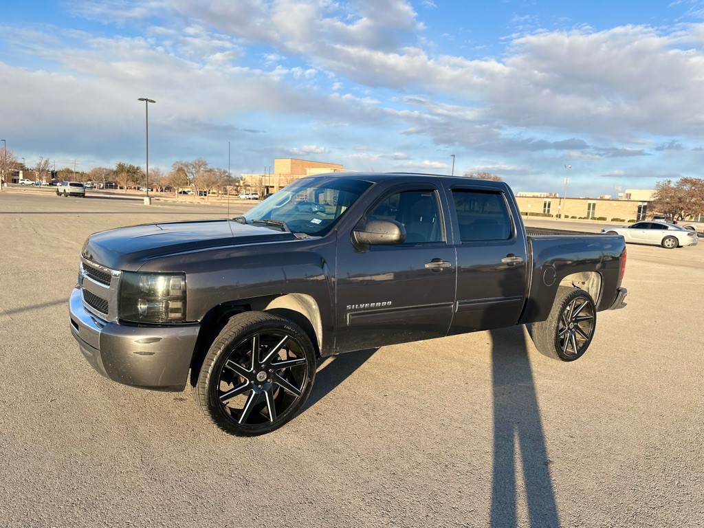 2011 Chevrolet Silverado 1500 Image 3