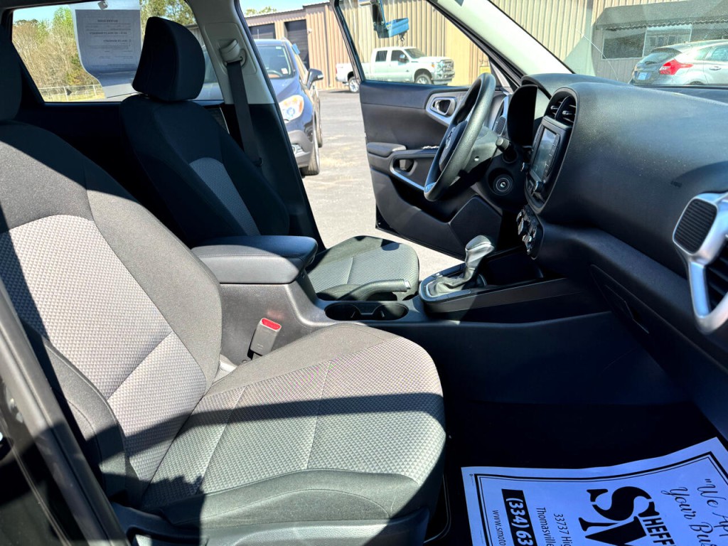 2020 Kia Soul Image 8