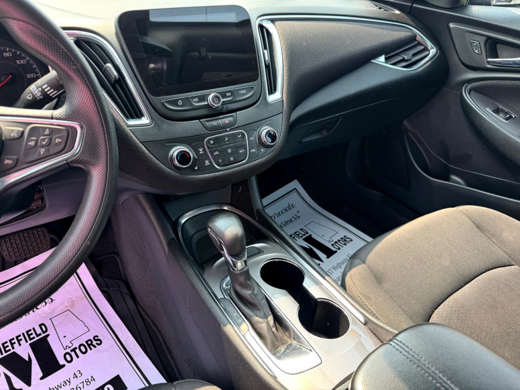 2021 Chevrolet Malibu Image 8