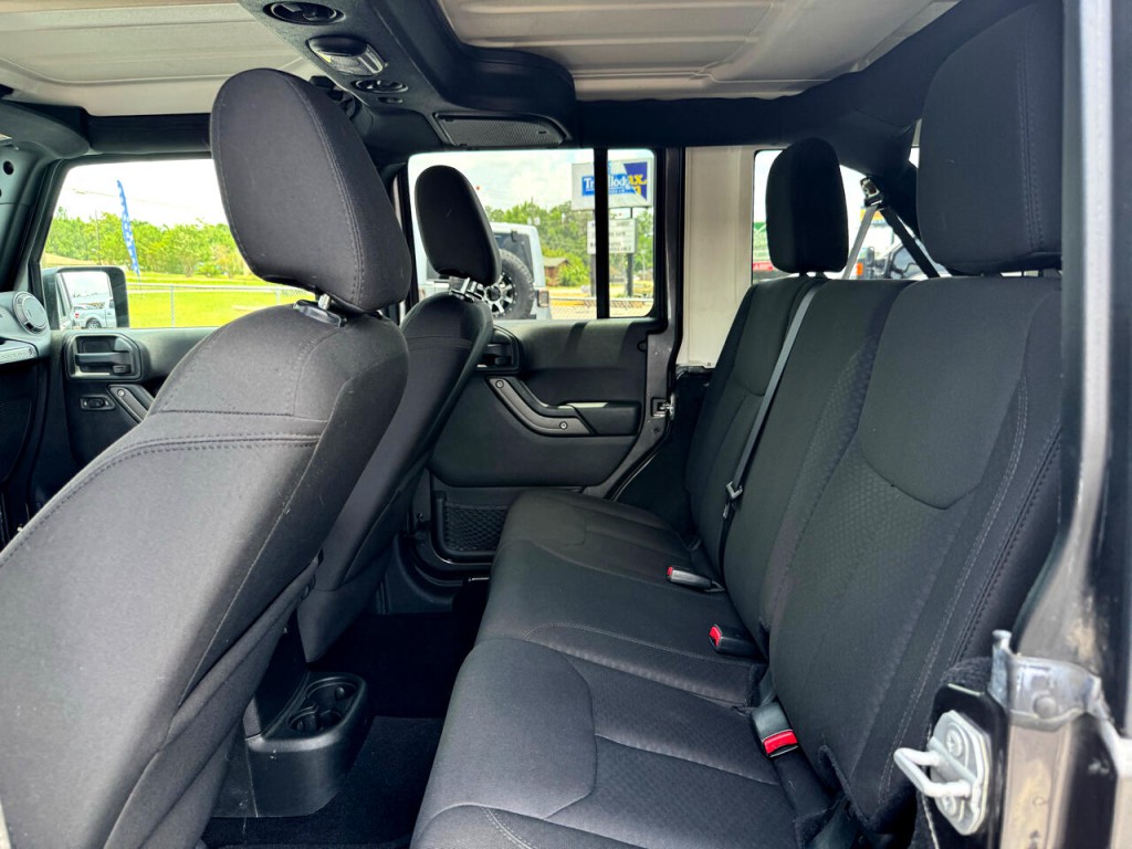 2016 Jeep Wrangler Image 5
