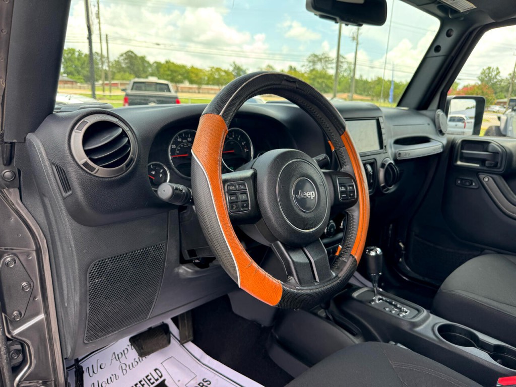 2016 Jeep Wrangler Image 9