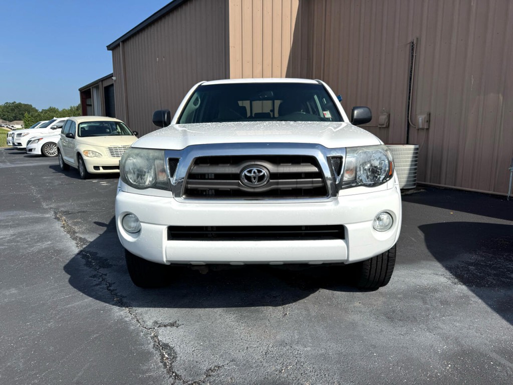 2009 Toyota Tacoma Image 2