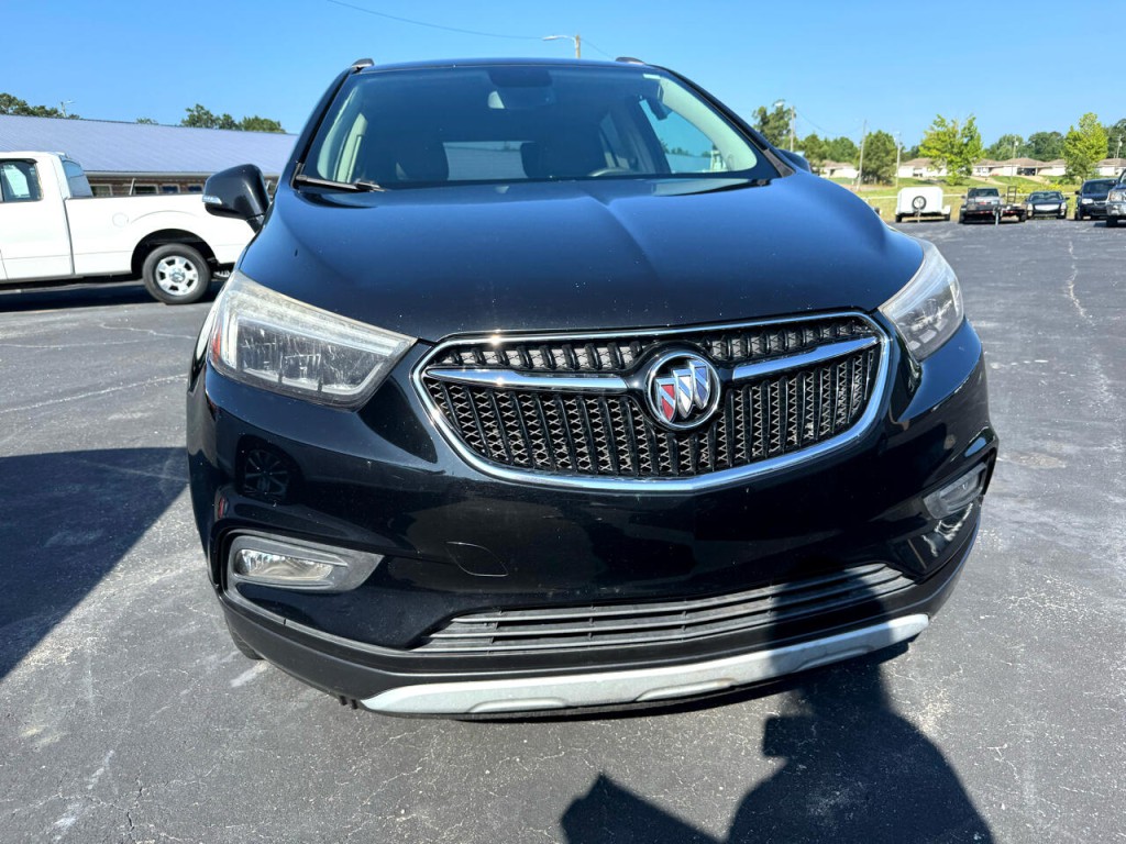 2017 Buick Enclave Image 2