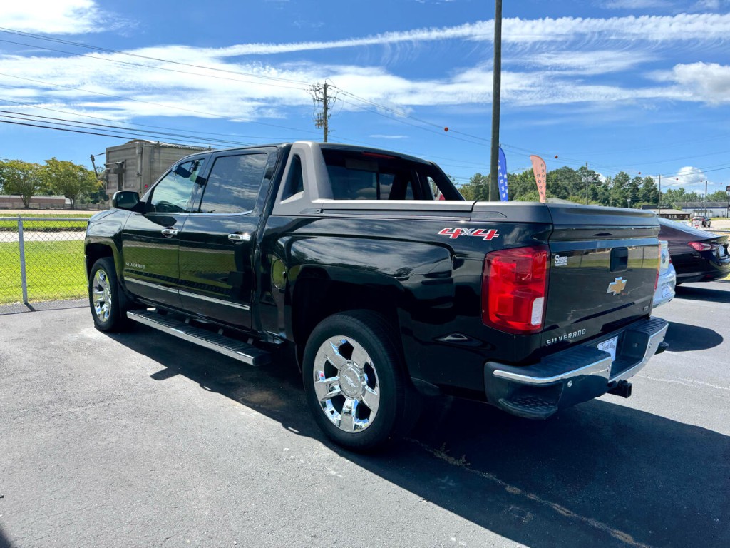 2017 Chevrolet Silverado 1500 Image 3