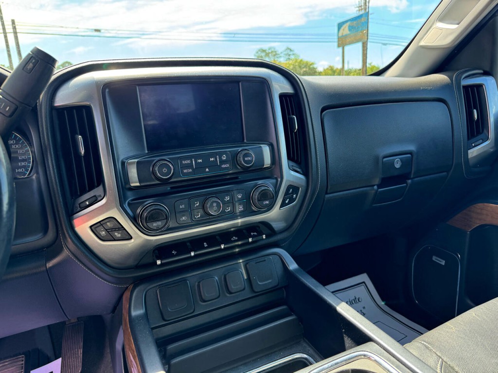 2017 Chevrolet Silverado 1500 Image 8