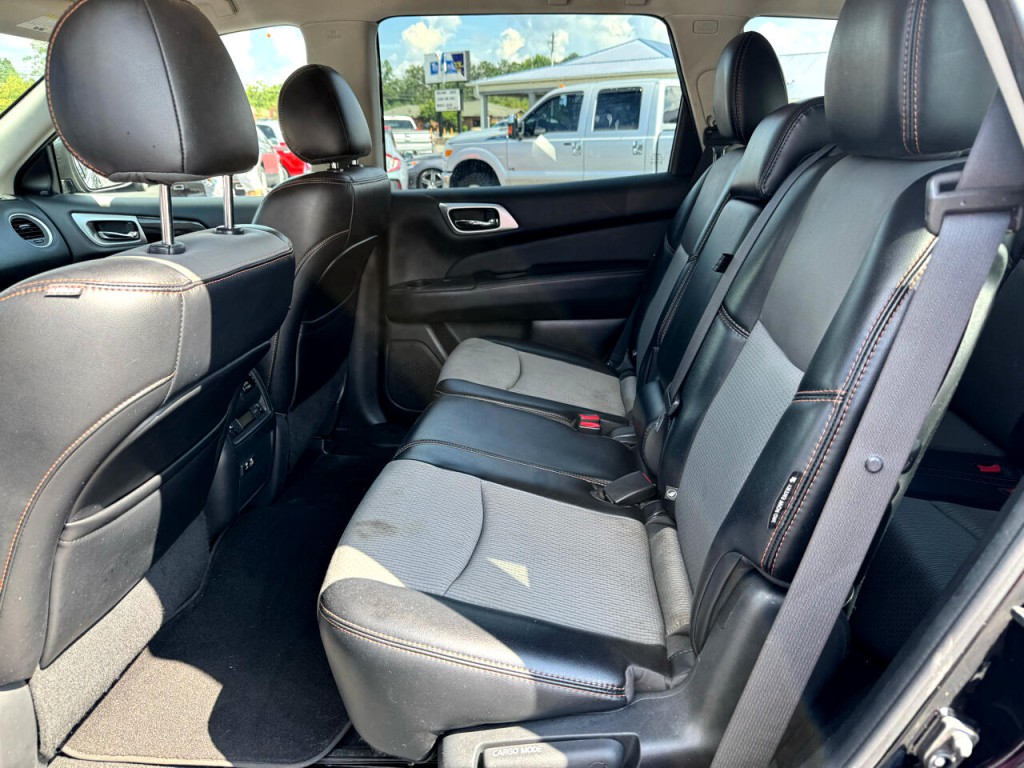 2020 Nissan Pathfinder Image 6