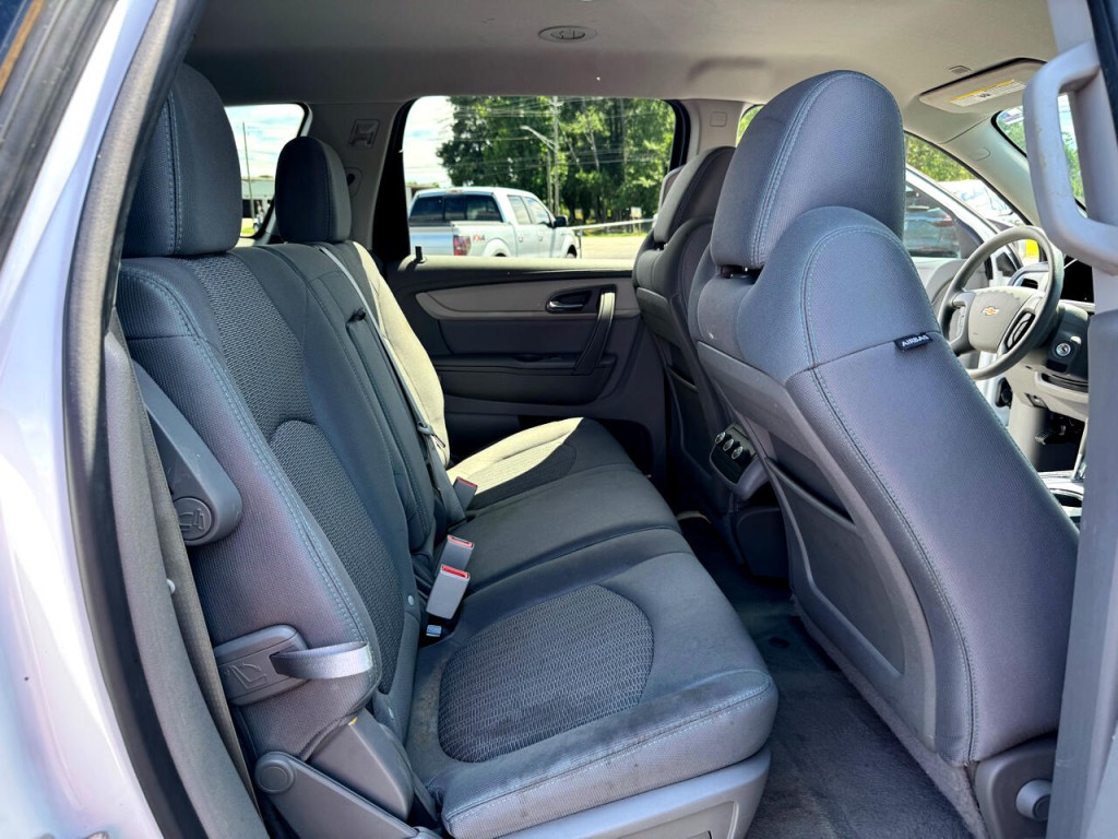 2017 Chevrolet Traverse Image 6