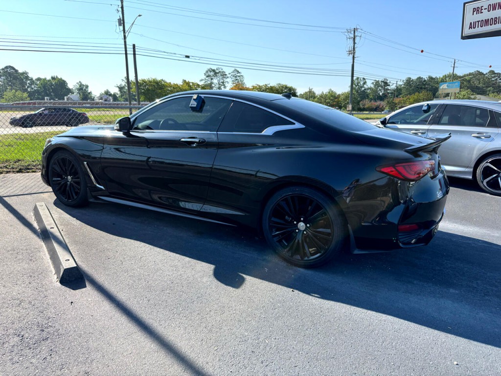 2019 INFINITI Q60 Image 3