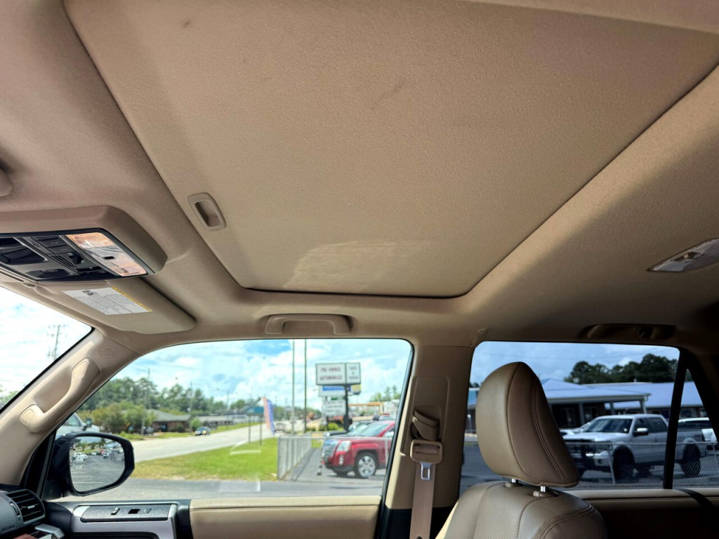 2019 Toyota 4Runner Image 9
