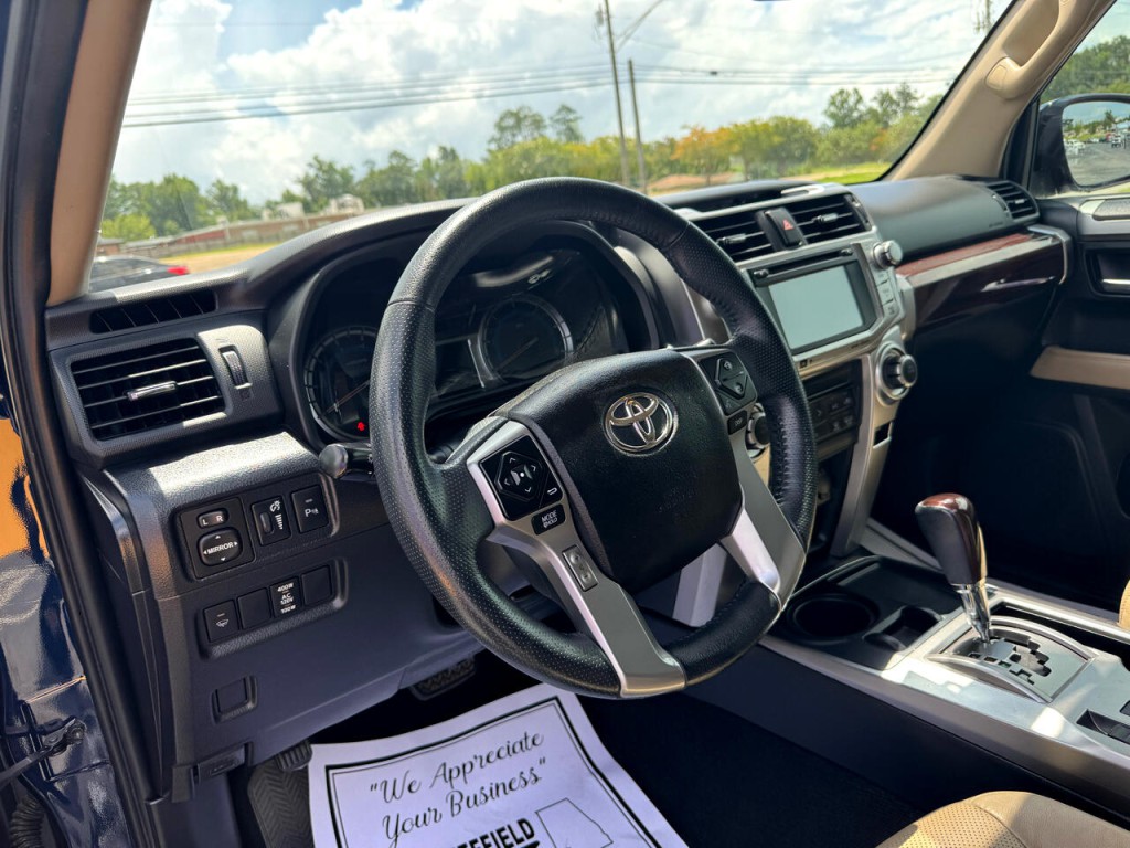 2019 Toyota 4Runner Image 11