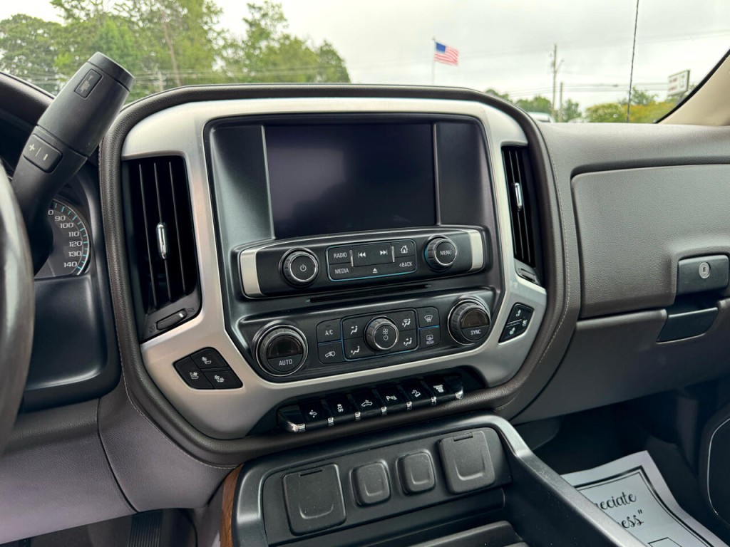 2018 GMC Sierra 2500 Image 9