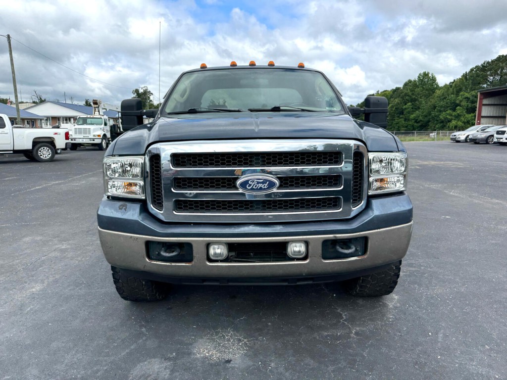 2005 Ford F-250 Image 2