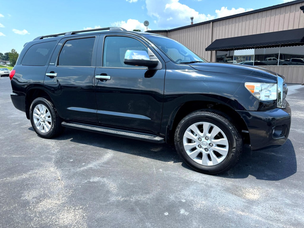 2016 Toyota Sequoia Image 1