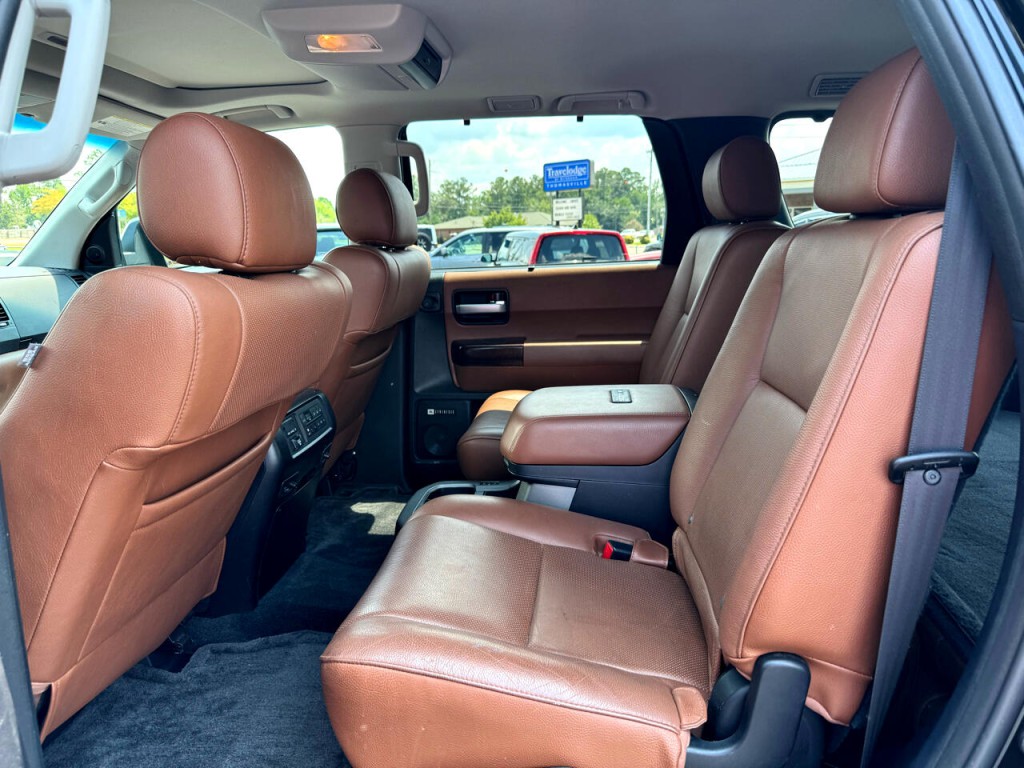 2016 Toyota Sequoia Image 5