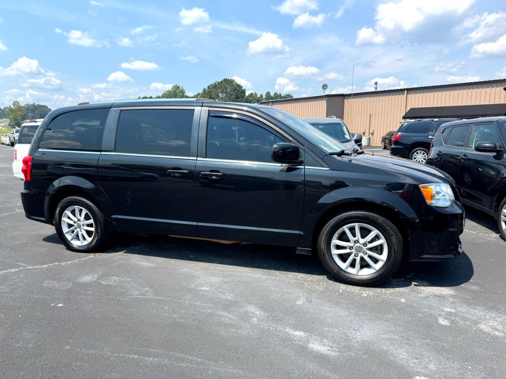 2019 Dodge Grand Caravan Image 1