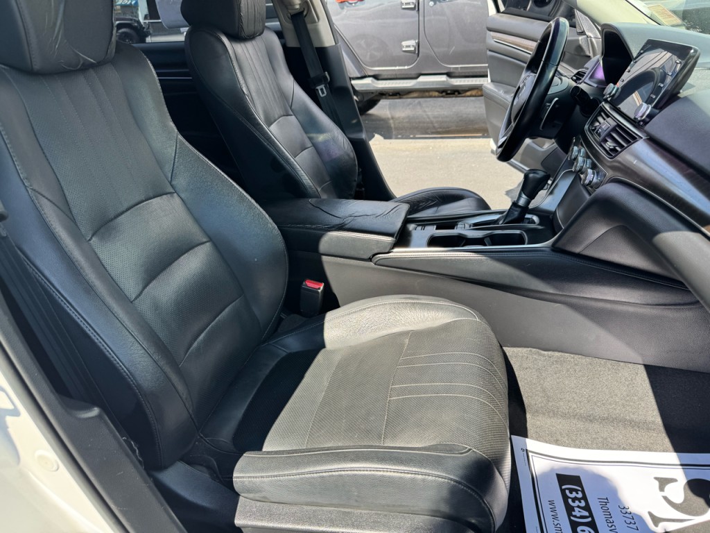 2018 Honda Accord Image 6