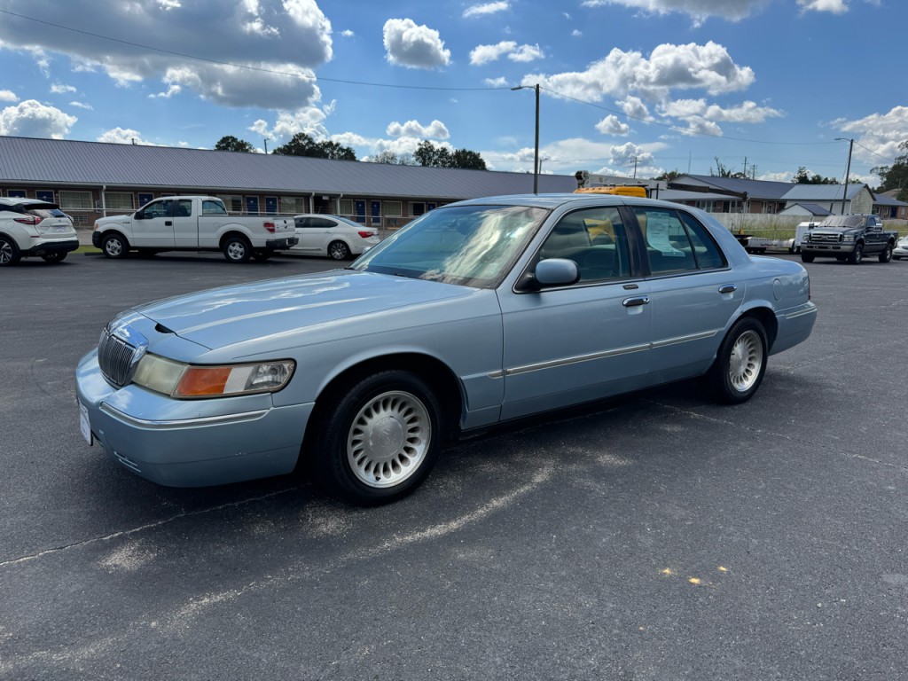 2001 Mercury Grand Marquis Image 3