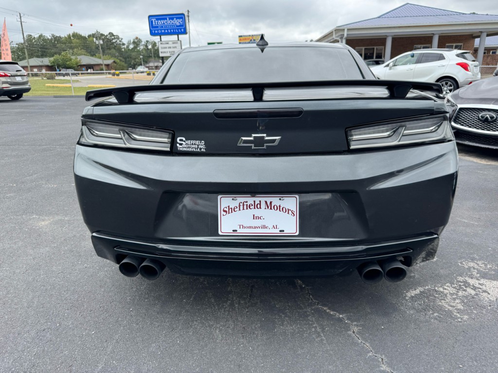 2017 Chevrolet Camaro Image 4