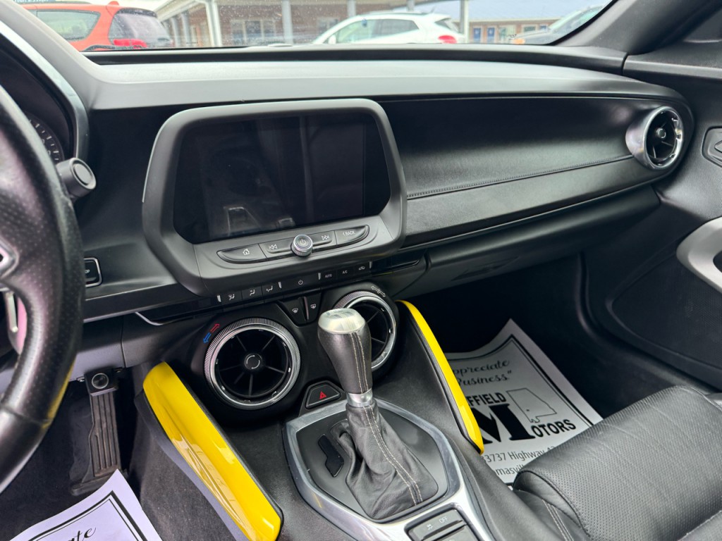 2017 Chevrolet Camaro Image 7