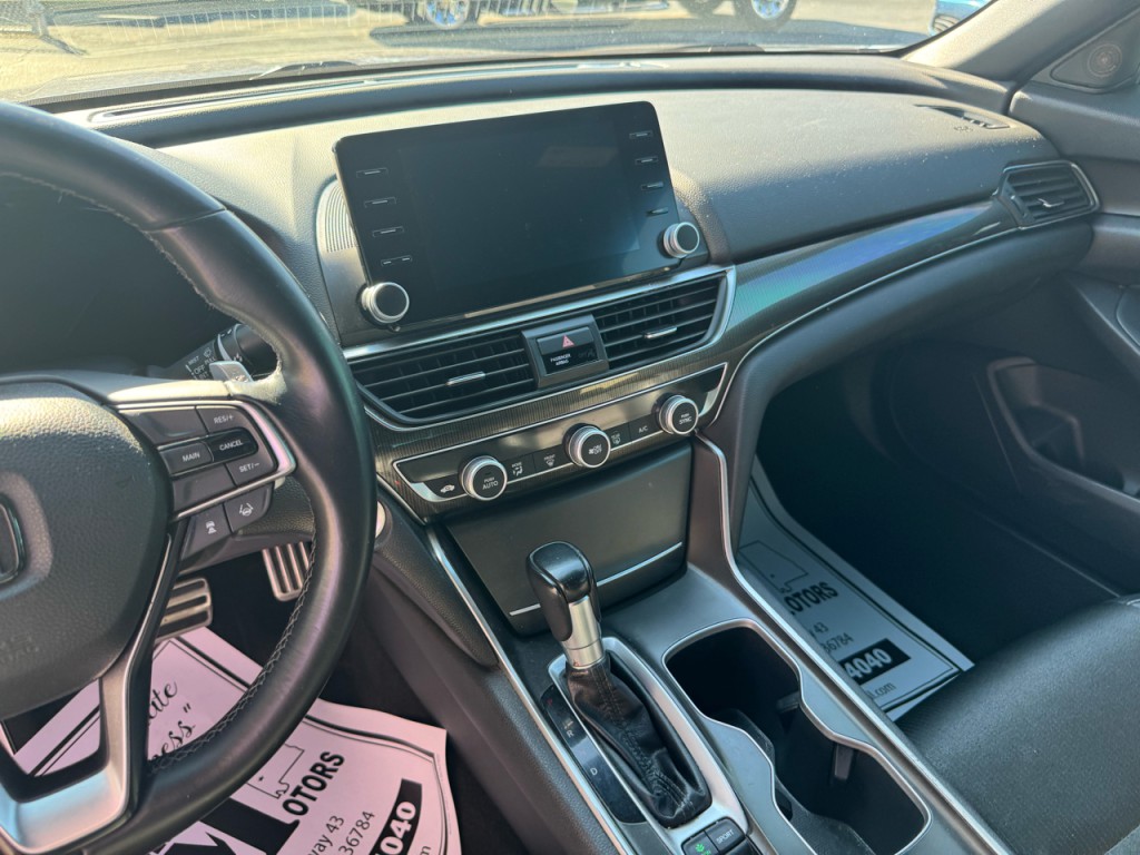 2018 Honda Accord Image 9