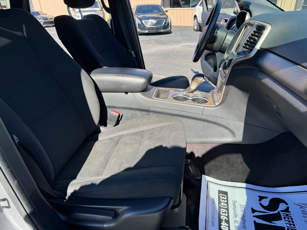 2017 Jeep Grand Cherokee Image 7