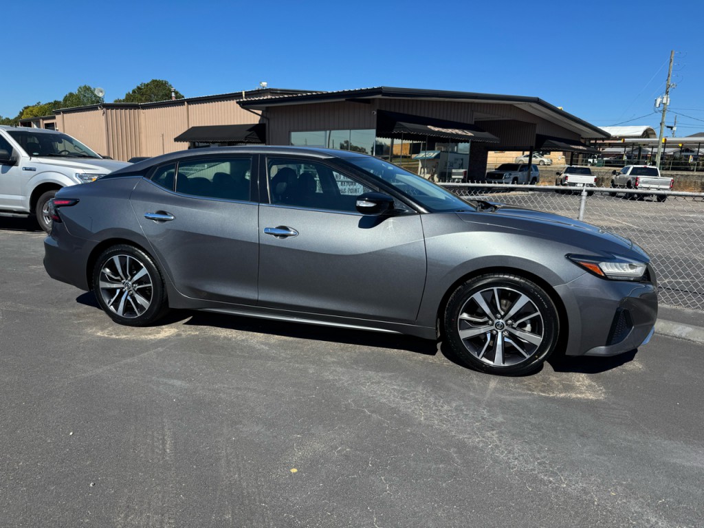 2020 Nissan Maxima Image 1