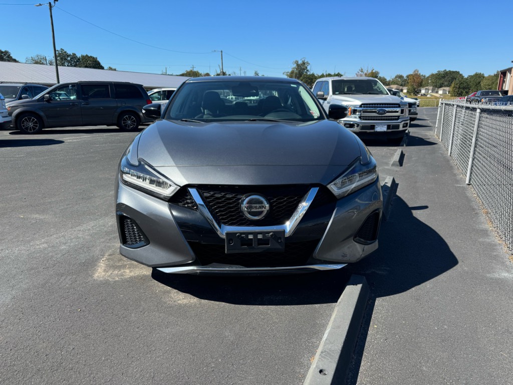 2020 Nissan Maxima Image 2
