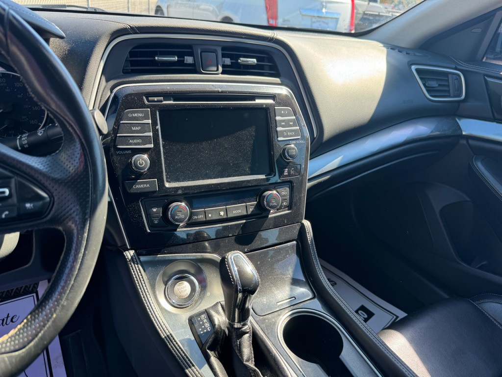 2020 Nissan Maxima Image 9