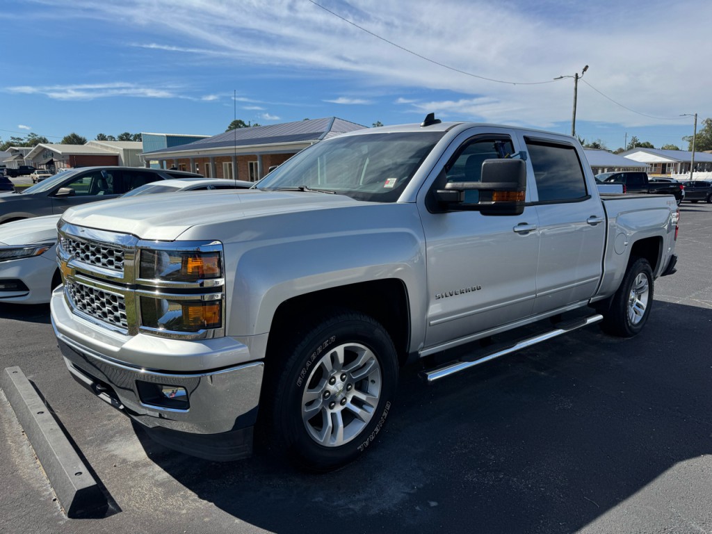 2015 Chevrolet Silverado 1500 Image 2