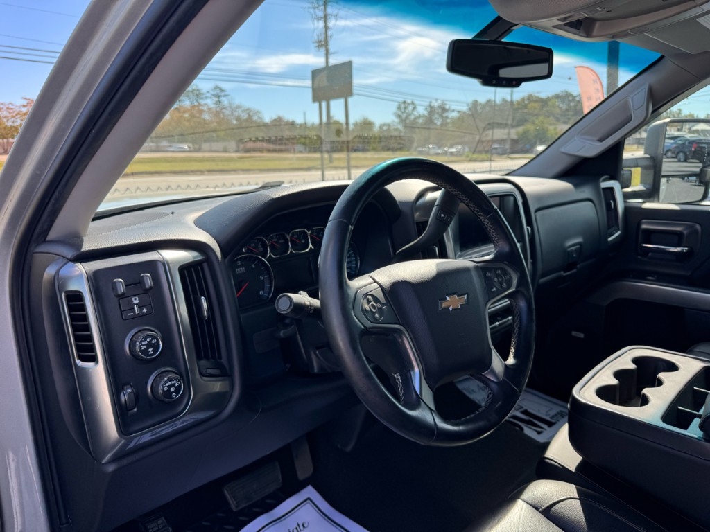 2015 Chevrolet Silverado 1500 Image 9