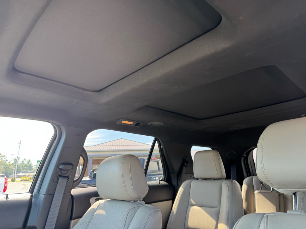 2015 Ford Explorer Image 10