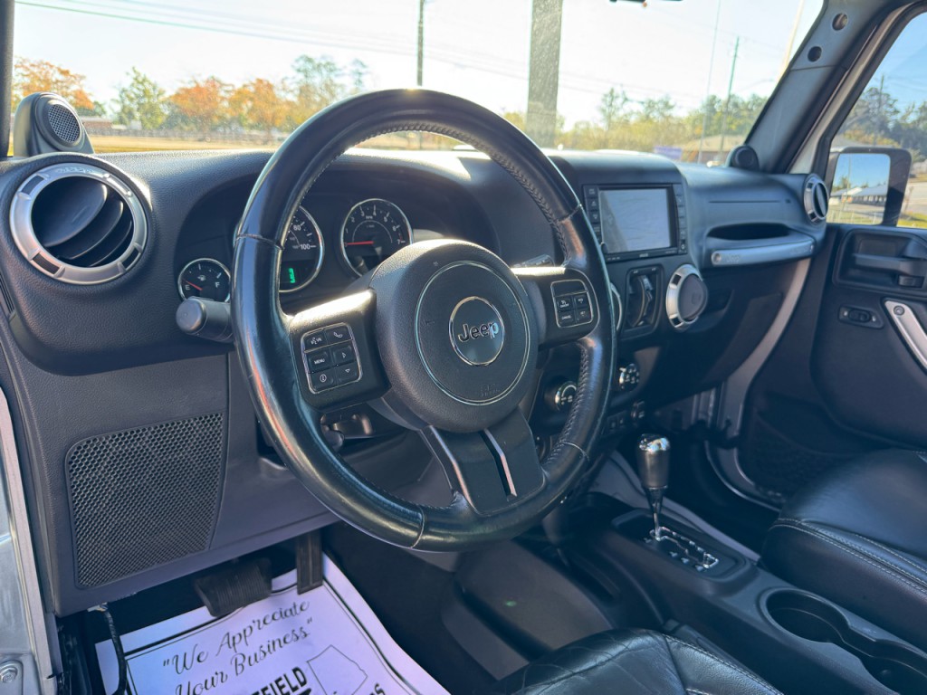 2013 Jeep Wrangler Image 9