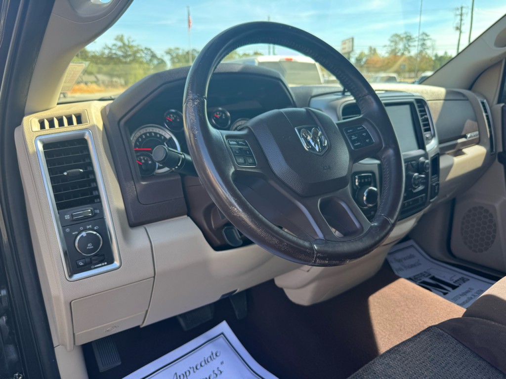 2017 RAM 1500 Image 10