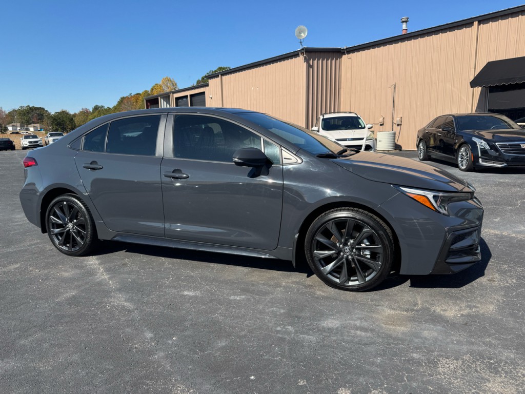 2024 Toyota Corolla Image 1