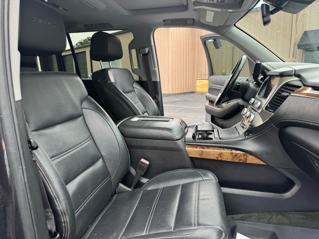 2015 GMC Yukon Image 10