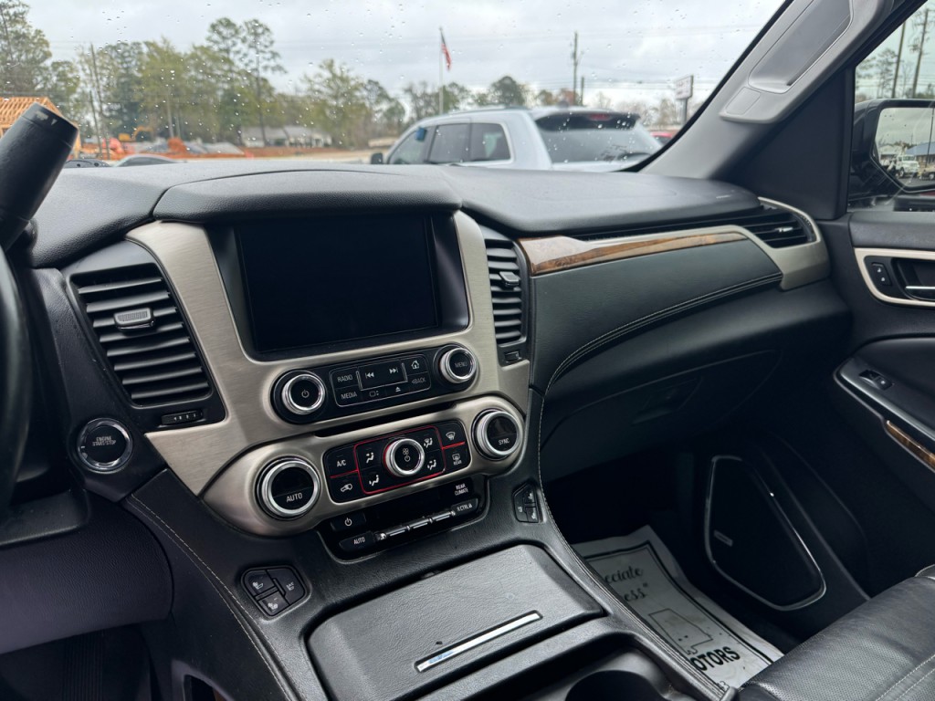 2015 GMC Yukon Image 11