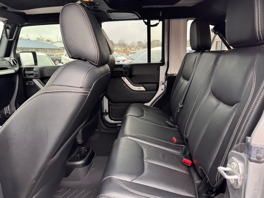 2016 Jeep Wrangler Image 6