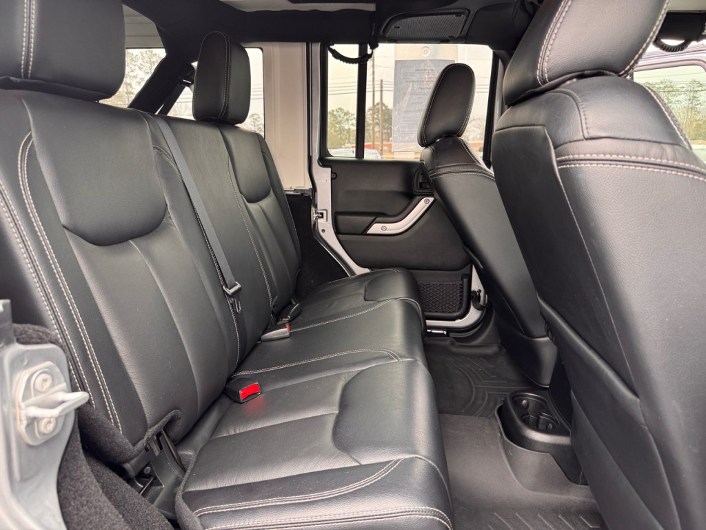 2016 Jeep Wrangler Image 7