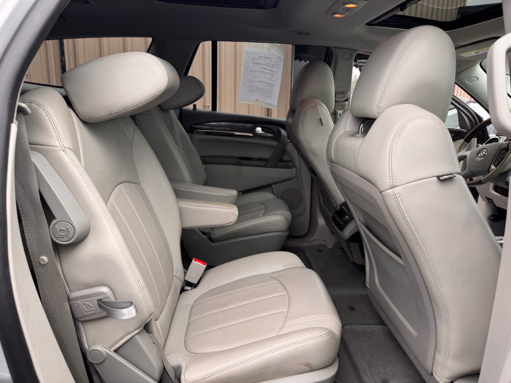 2015 Buick Enclave Image 7