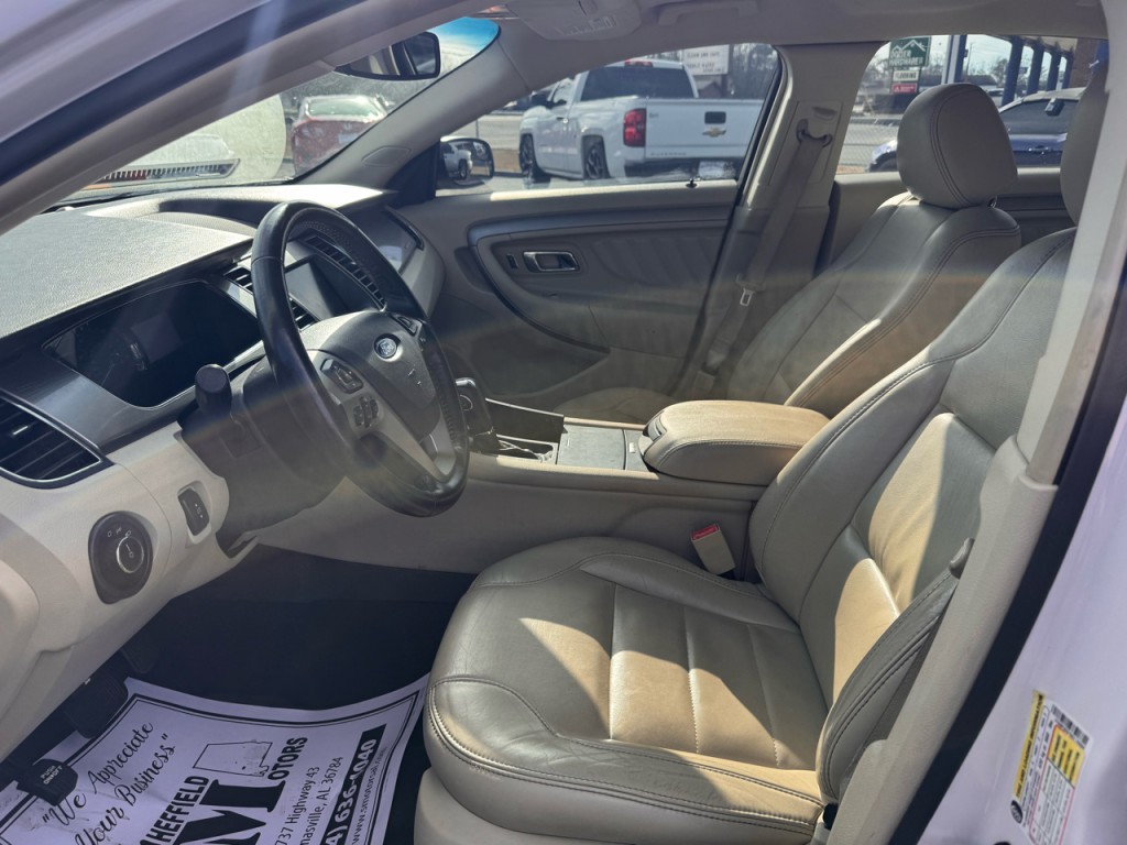 2013 Ford Taurus Image 5