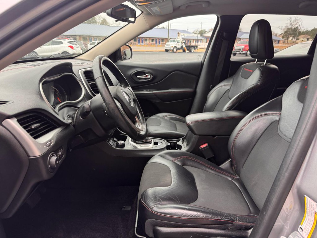 2017 Jeep Cherokee Image 7