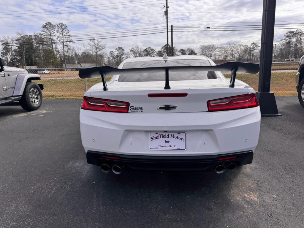 2016 Chevrolet Camaro Image 3