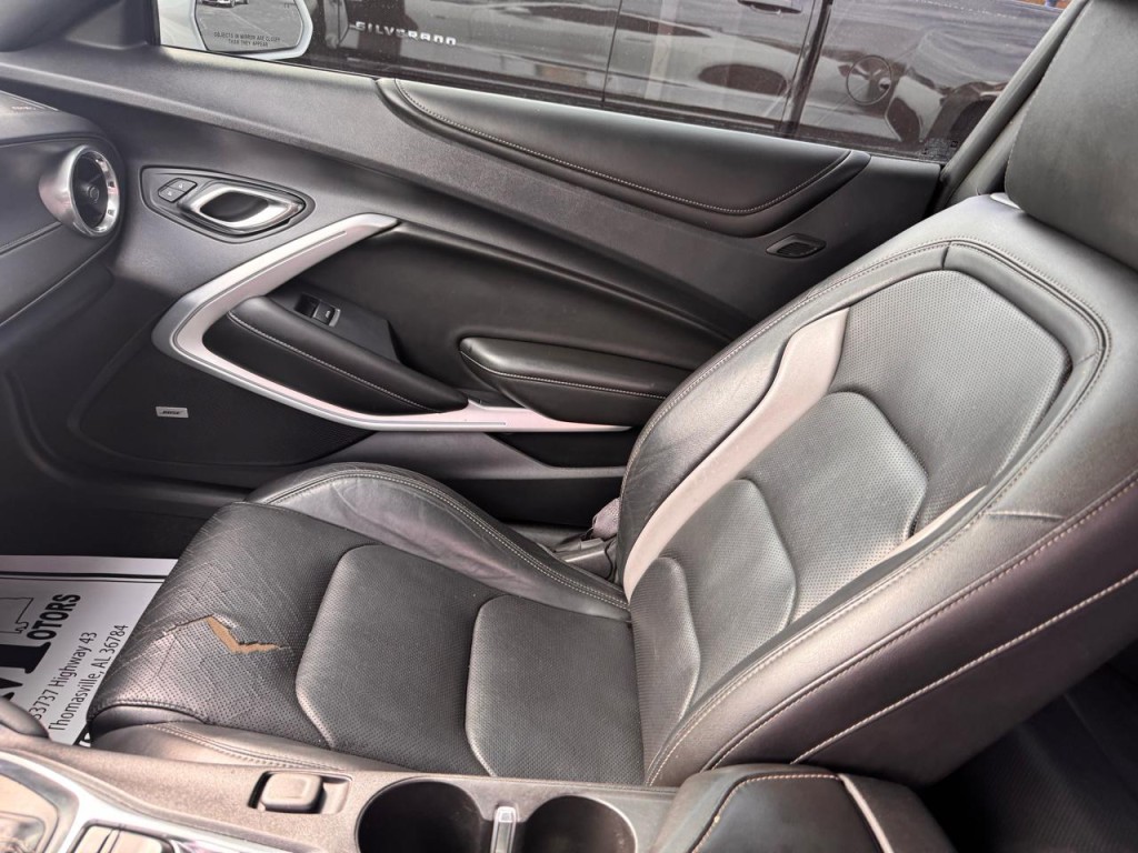 2016 Chevrolet Camaro Image 6