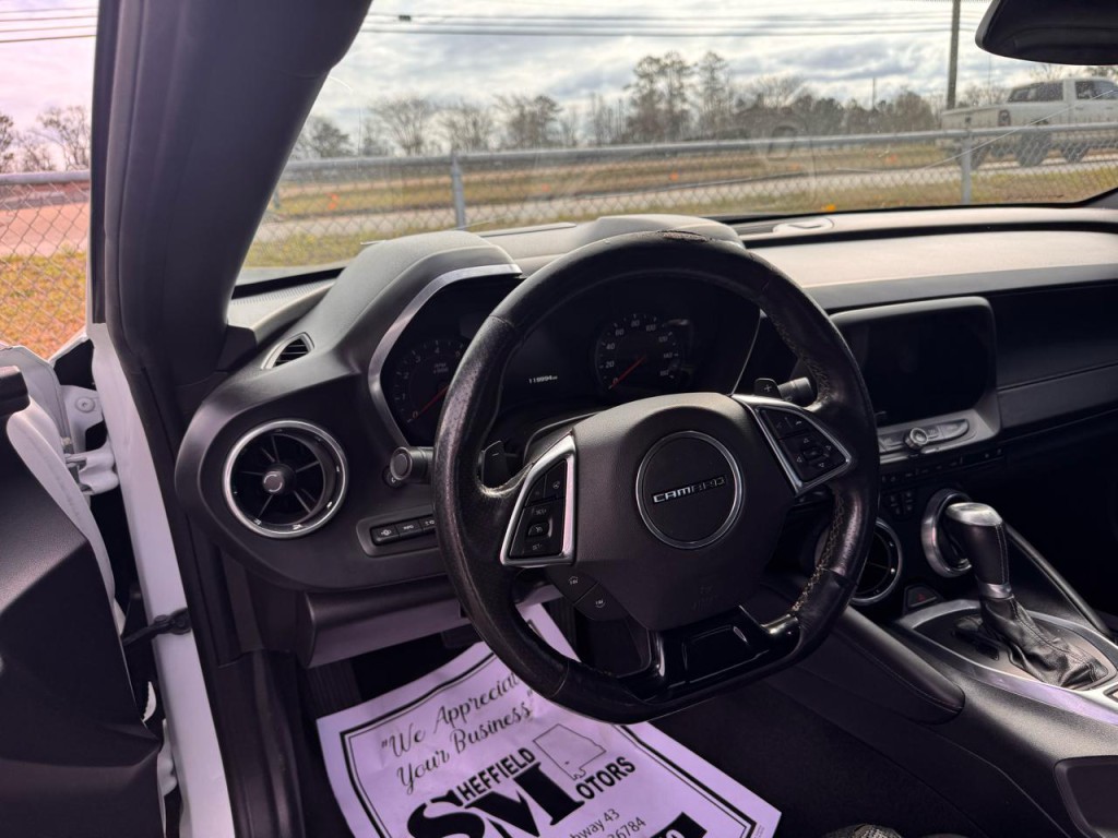 2016 Chevrolet Camaro Image 8