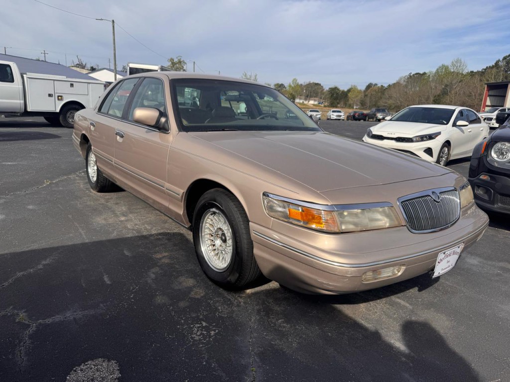 1997 Mercury Grand Marquis Image 1