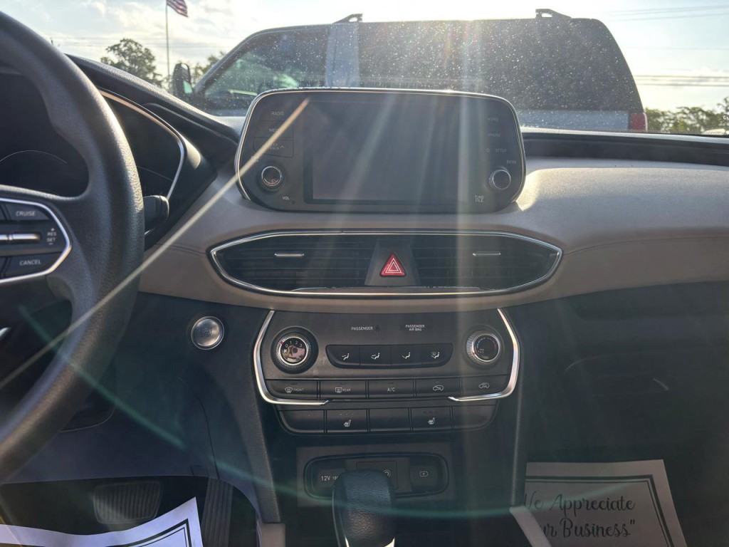 2020 Hyundai Santa Fe Image 9