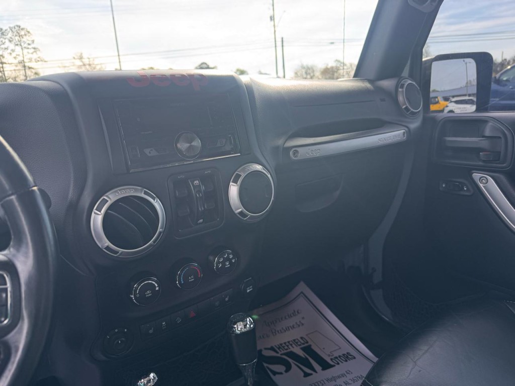 2015 Jeep Wrangler Image 9