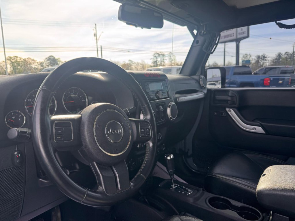 2015 Jeep Wrangler Image 10
