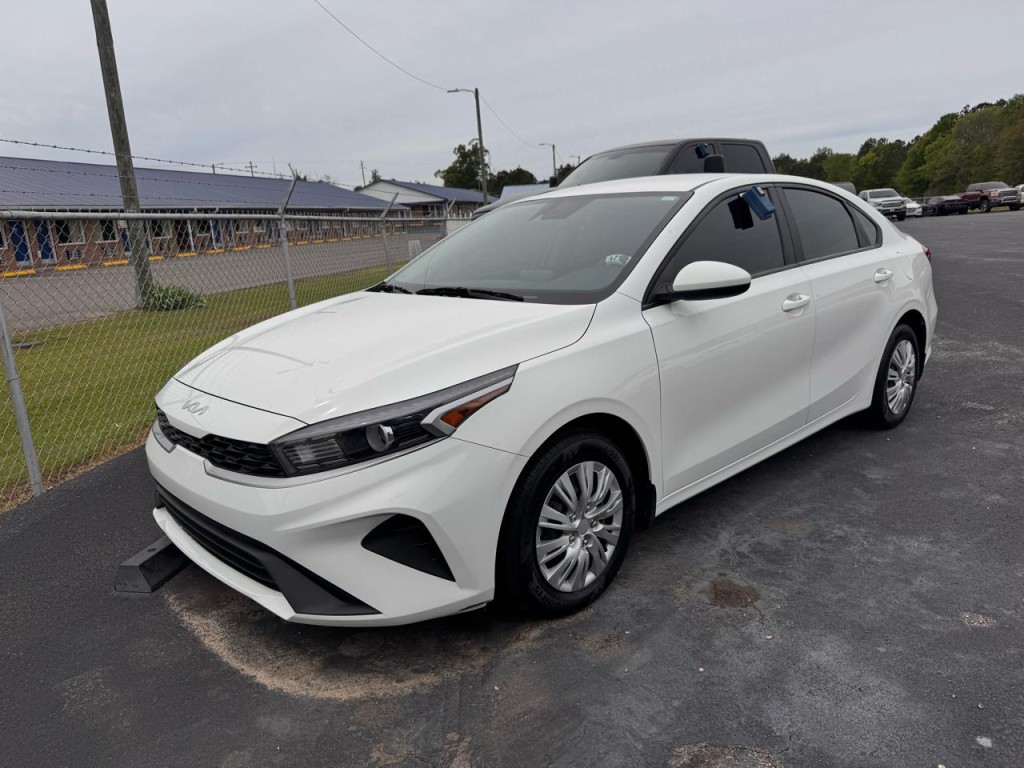 2022 Kia Forte Image 3
